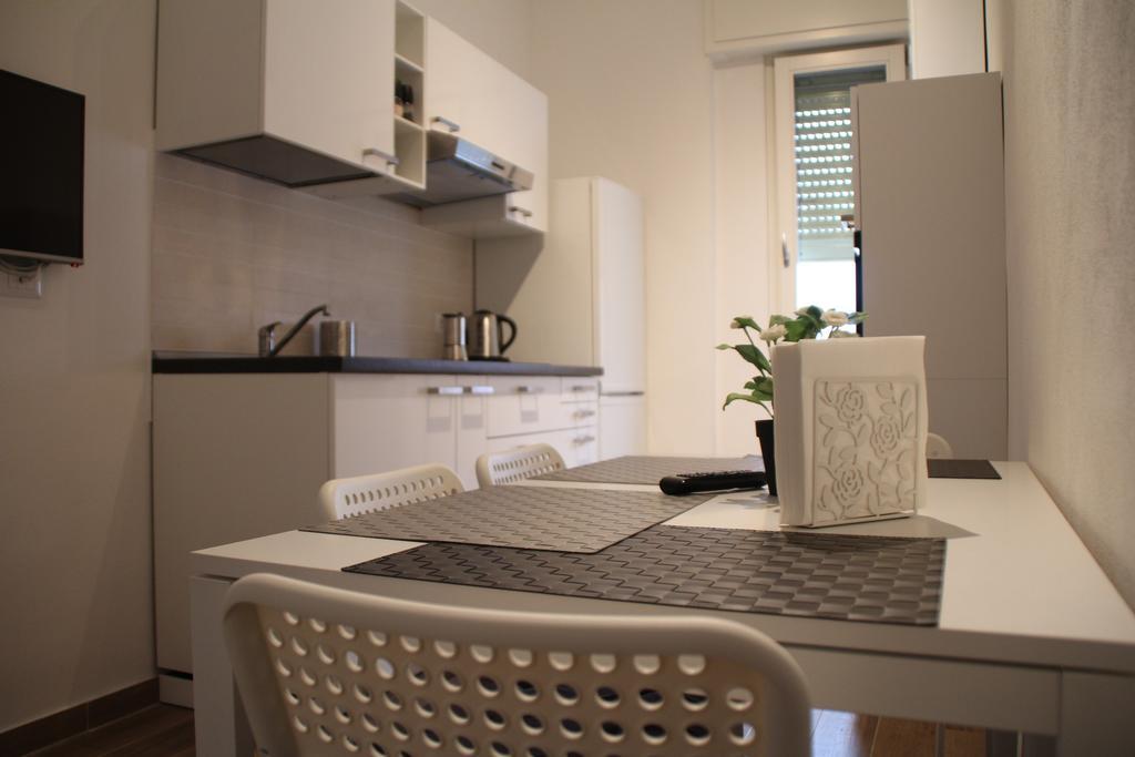 Stephenson Apartment มิลาน ภายนอก รูปภาพ